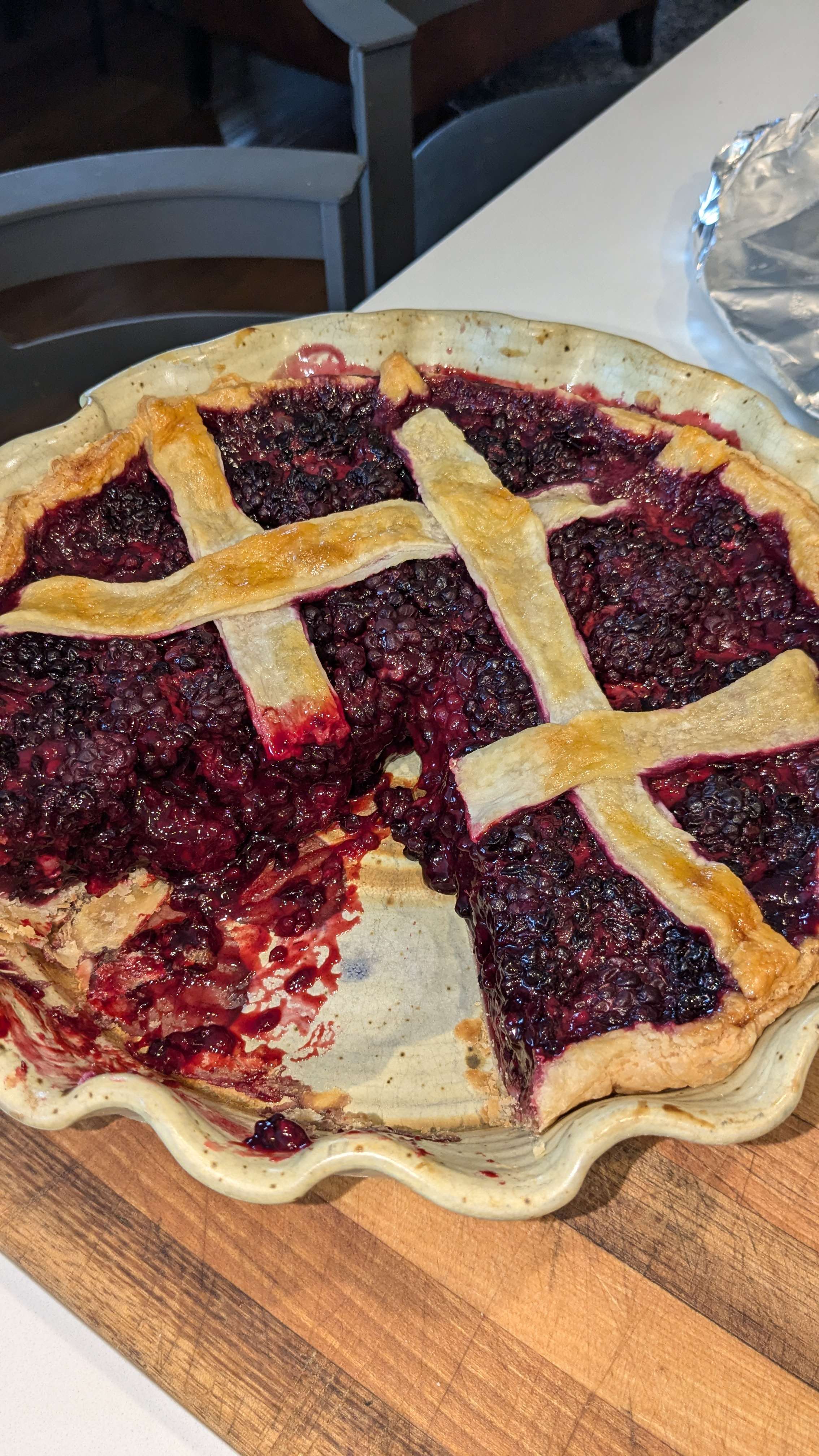 Wild blackberry pie