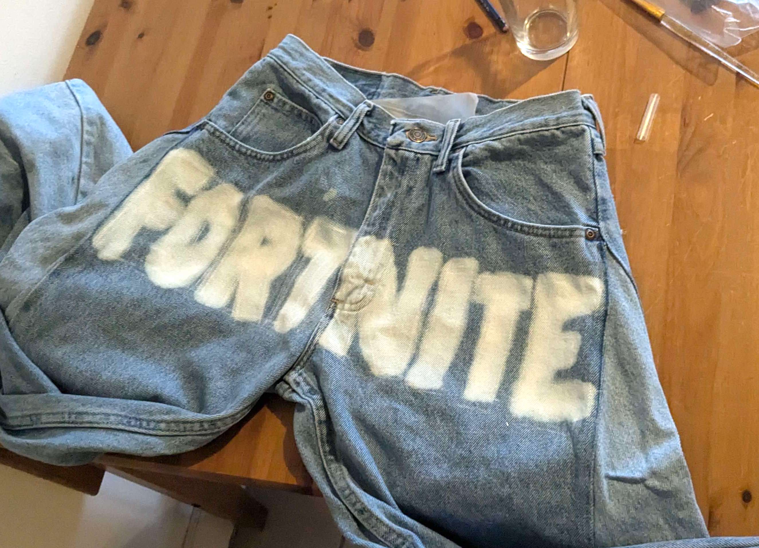 Fortnite jeans