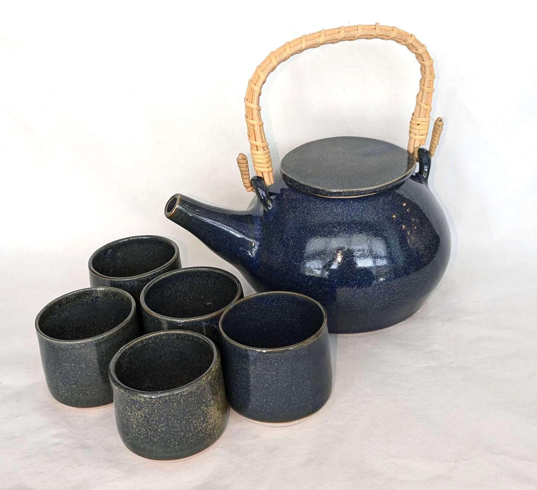 blue tea set