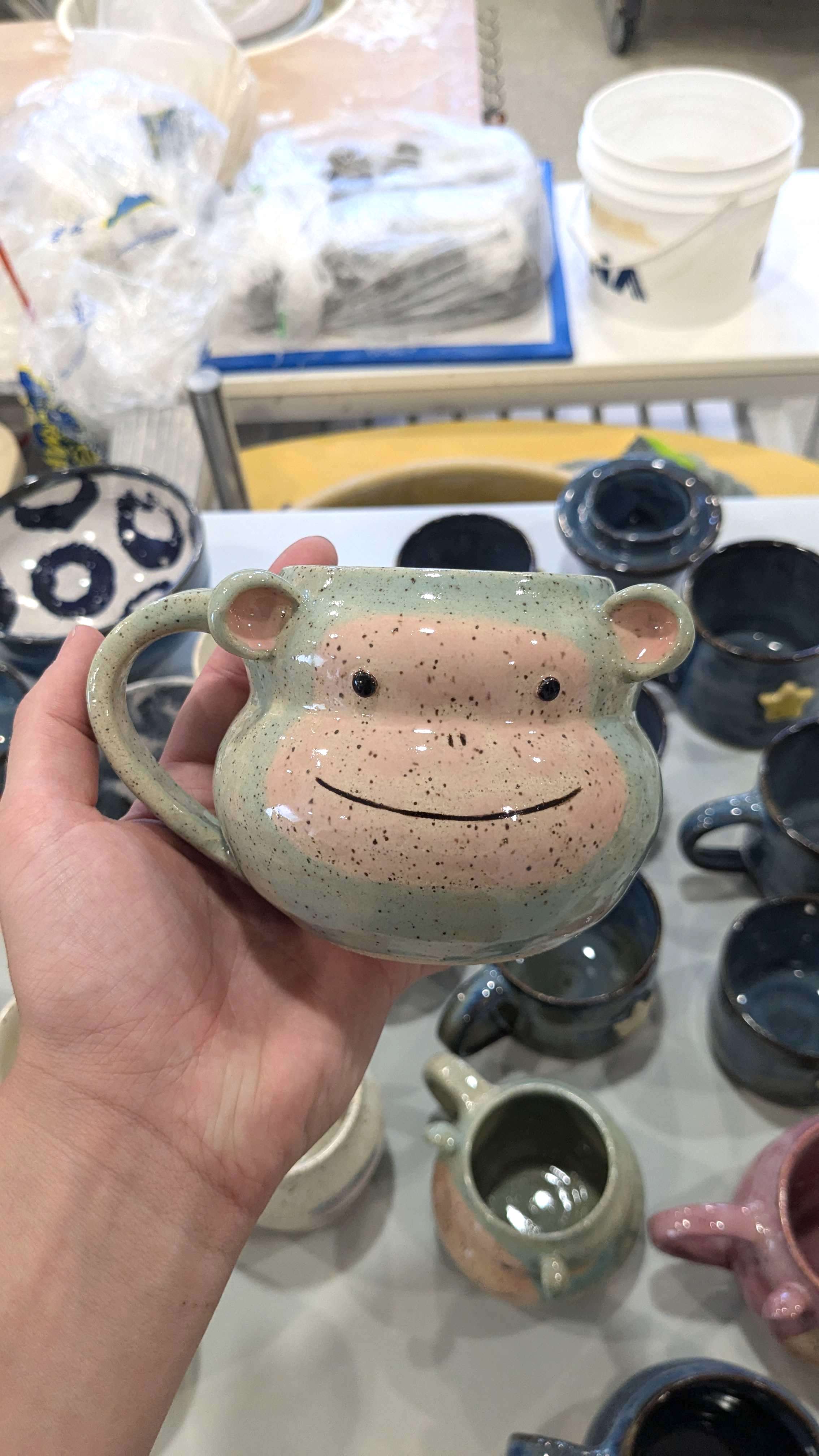 Mug in the shape of a monkey's head